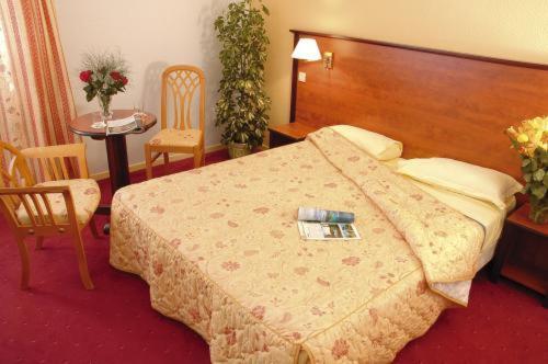 Inter-Hotel La Closerie Beaune Beaune  Cameră foto