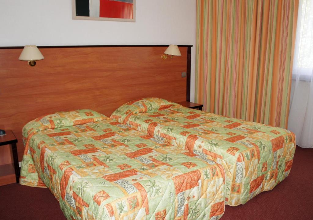 Inter-Hotel La Closerie Beaune Beaune  Cameră foto